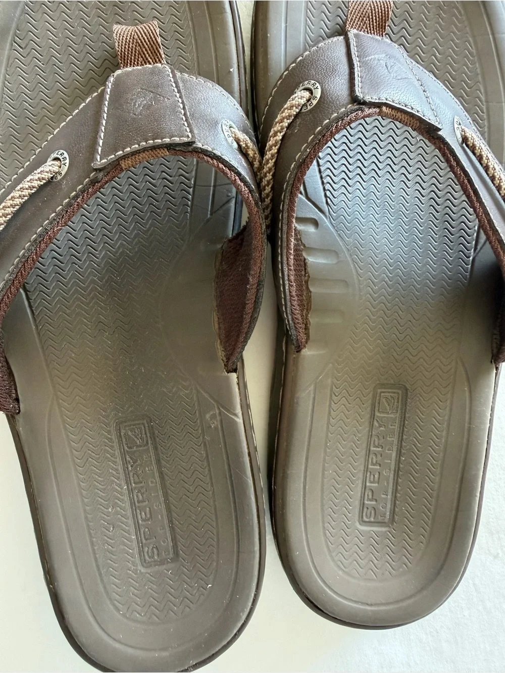 Sperry Top Sider Men’s Baitfish Brown Leather Flip Flop Sandals
